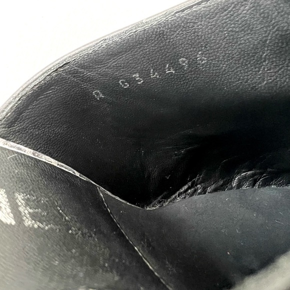 CHANEL | Black Leather Pointed High Heel Mules CC Logo Silver Scales EU 37.5 - Picture 10 of 14